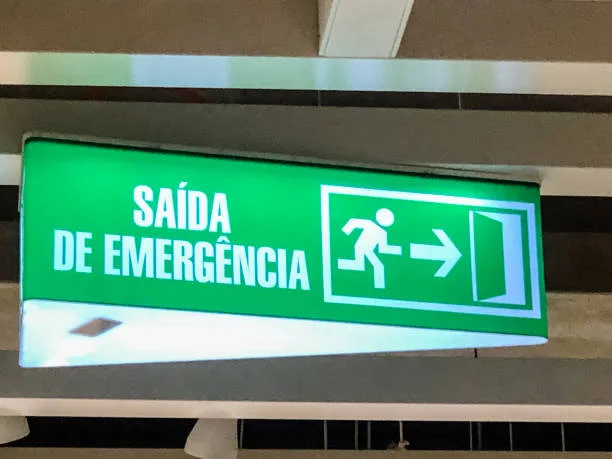 sinalização de incêndio instalação